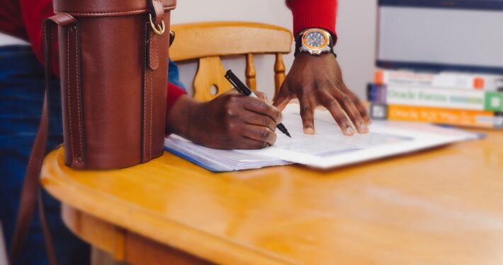 curriculum ciego, accem, divem, diversidad, empresasquesuman